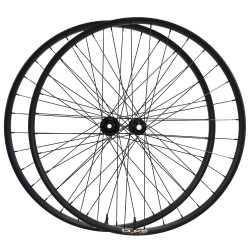 ROUES XC / DOWN COUNTRY NEUVES DUKE LUCKY STAR HD 28/26 - BITEX CL